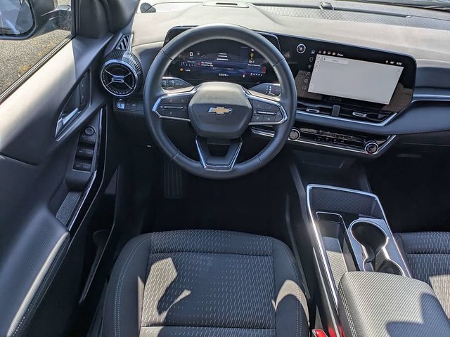 Used 2025 Chevrolet Equinox LT FWD image 14