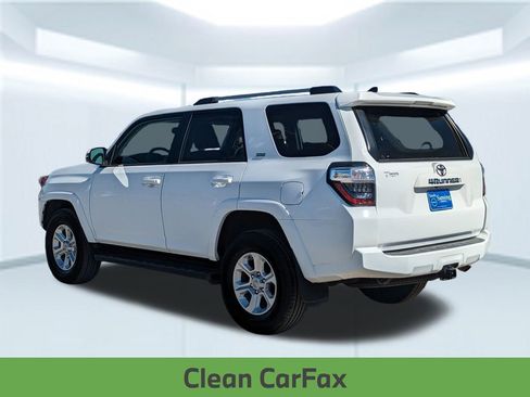 Used 2024 Toyota 4Runner SR5 Premium image 4