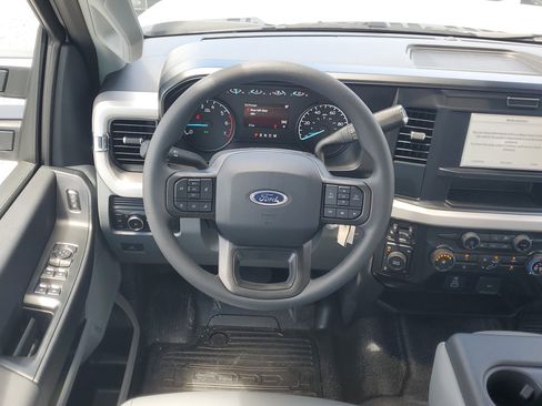 New 2026 Ford F250 XL w/ XL Chrome Package image 15