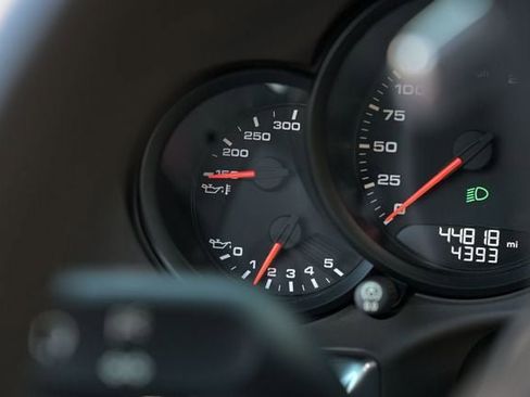 Used 2017 Porsche 911 Carrera image 50