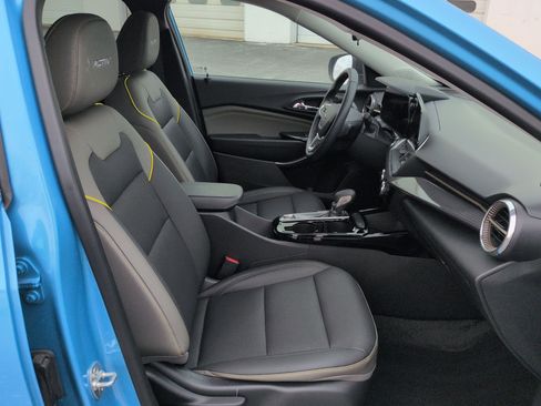 Certified 2025 Chevrolet Trax ACTIV image 27