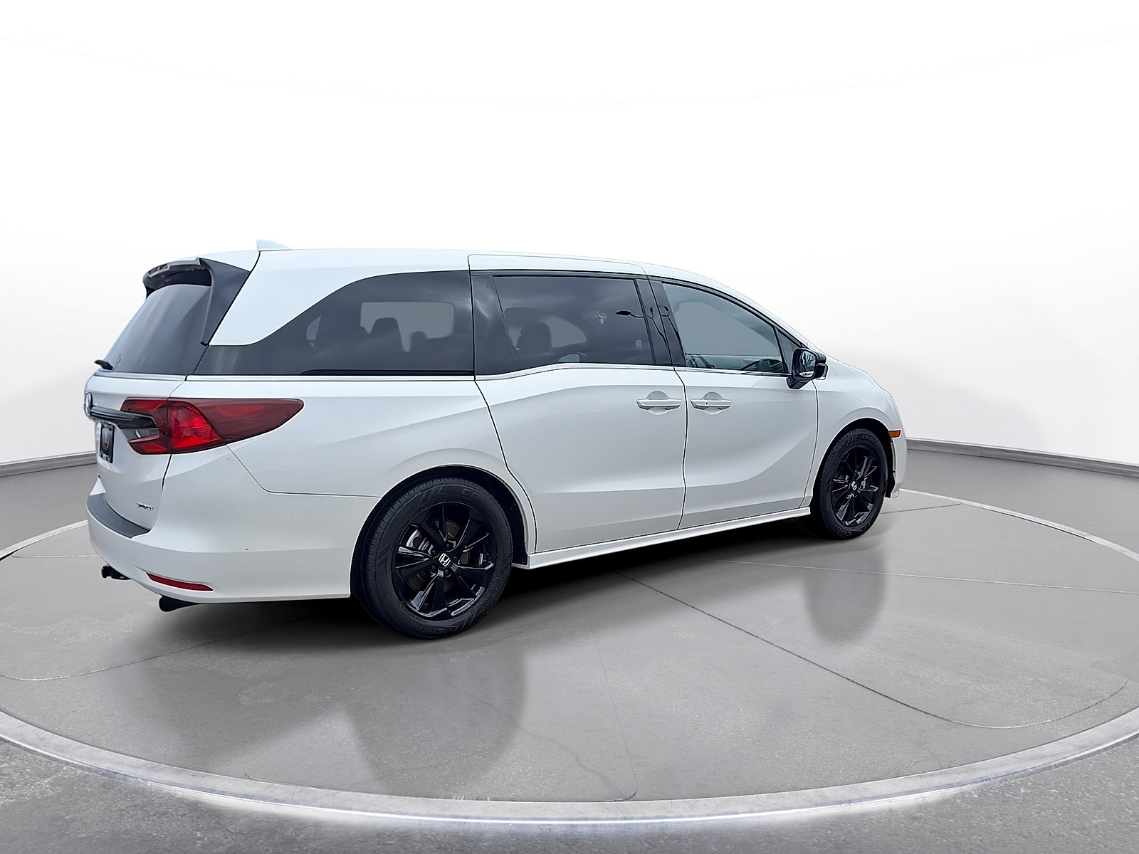 Used 2023 Honda Odyssey Sport image 8