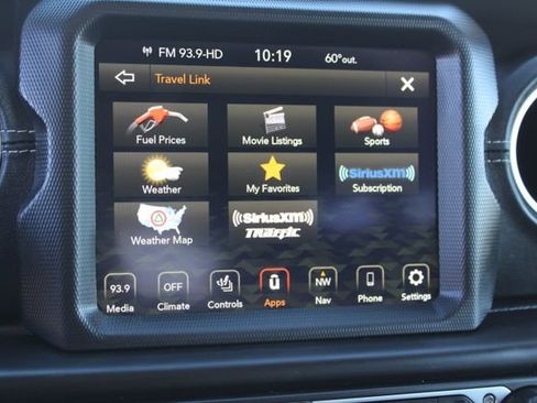 Used 2023 Jeep Wrangler Unlimited Sahara w/ Cold Weather Group AWD/4WD image 26
