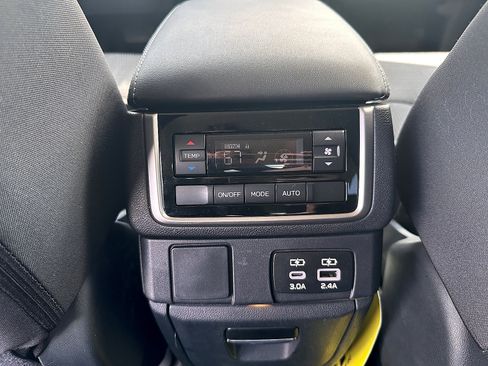 Certified 2025 Subaru Ascent Premium AWD/4WD image 14