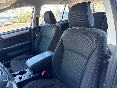 Used 2018 Subaru Outback 2.5i AWD/4WD image 10
