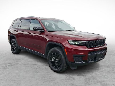 Used 2025 Jeep Grand Cherokee L Laredo AWD/4WD image 7