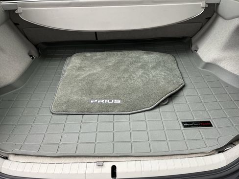 Used 2011 Toyota Prius Four w/ Navigation Pkg FWD image 26