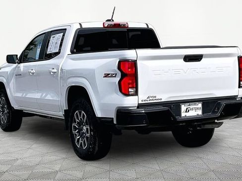 Used 2025 Chevrolet Colorado Z71 AWD/4WD image 4