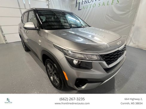 Used 2023 Kia Seltos LX AWD/4WD image 1