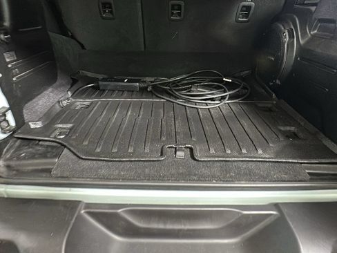 Used 2023 Jeep Wrangler Unlimited w/ Cold Weather Group AWD/4WD image 32