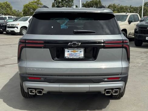 New 2026 Chevrolet Traverse LT w/ Driver Confidence Package FWD image 4