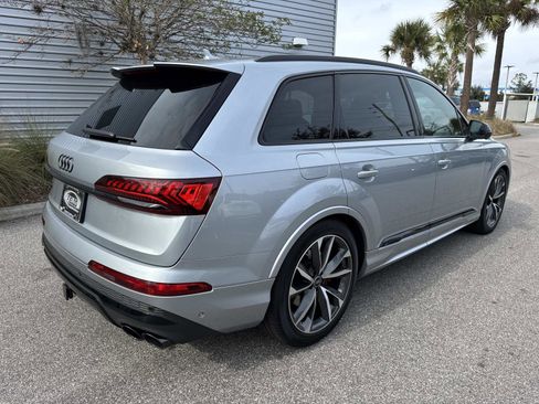 Used 2024 Audi SQ7 Premium Plus w/ S Sport Package image 6