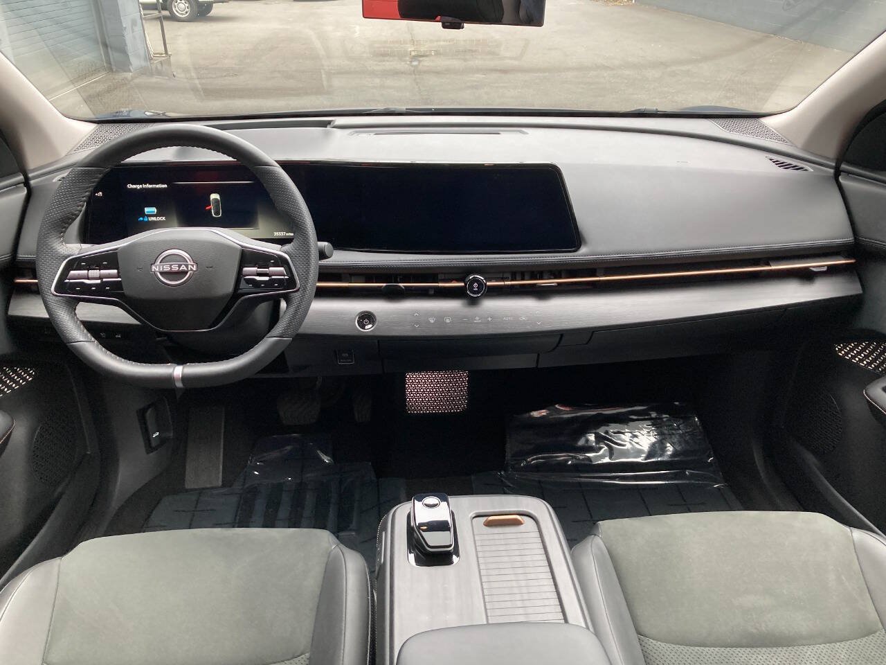 Used 2023 Nissan Ariya FWD image 12