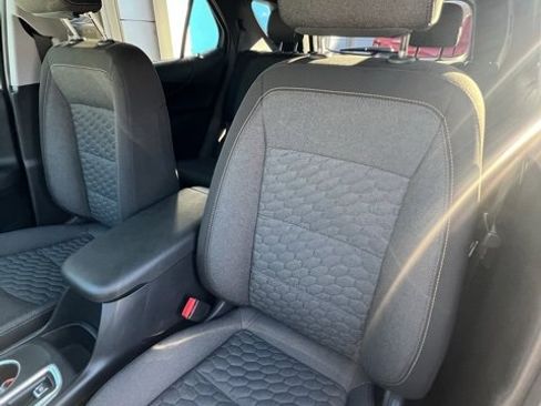 Used 2020 Chevrolet Equinox LT image 11