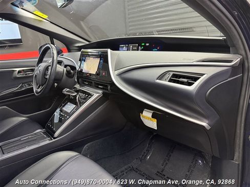 Used 2017 Toyota Mirai image 10