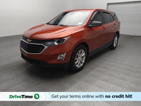 Used 2020 Chevrolet Equinox LS w/ LS Convenience Package FWD image 1