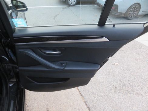 Used 2013 BMW 528i xDrive Sedan image 29