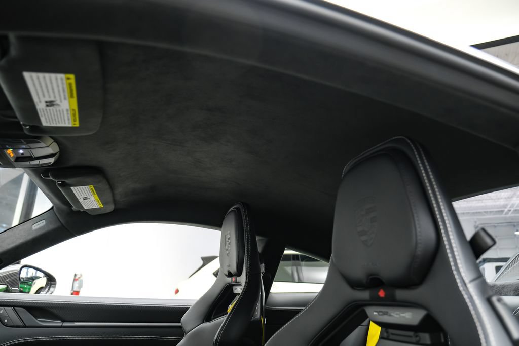 Used 2026 Porsche 911 GT3 RWD image 30