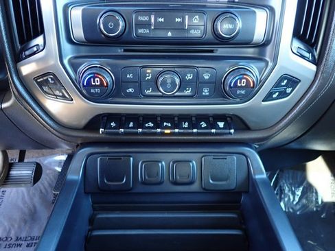 Used 2015 GMC Sierra 2500 Denali w/ Duramax Plus Package image 16