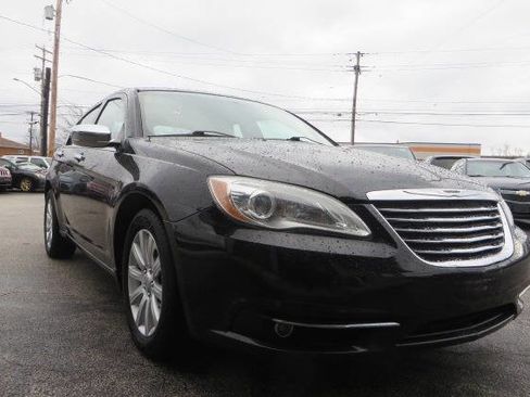 Used 2013 Chrysler 200 Limited w/ Sun/Sound Group image 2
