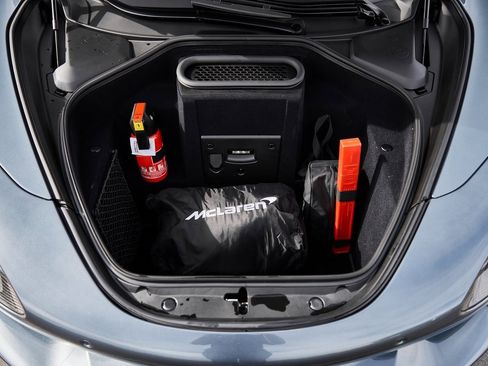 Used 2024 McLaren 750S image 23