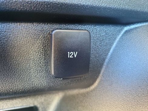 Used 2023 Ford Escape Active w/ Tech Pack #2 AWD/4WD image 9