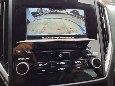 Used 2022 Subaru Forester Premium image 7