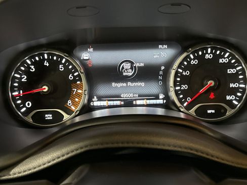 Used 2022 Jeep Renegade Latitude w/ Sun/Sound Group image 17