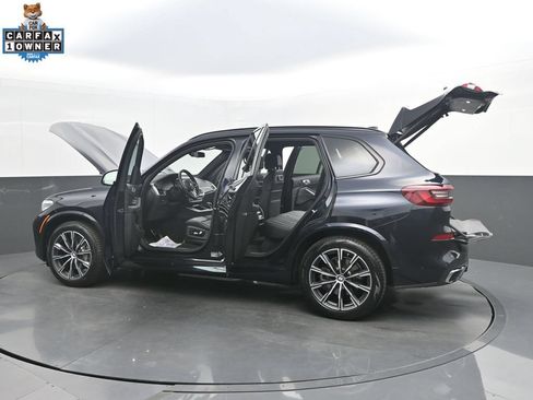 Used 2022 BMW X5 xDrive40i w/ M Sport Package AWD/4WD image 51