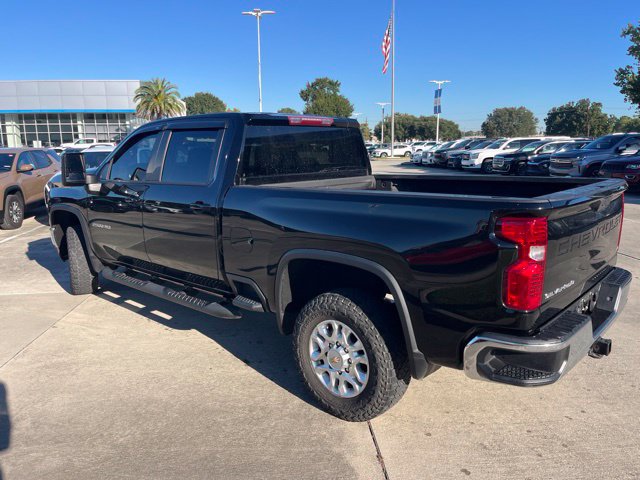 Used 2023 Chevrolet Silverado 2500 LT w/ Convenience Package AWD/4WD image 5