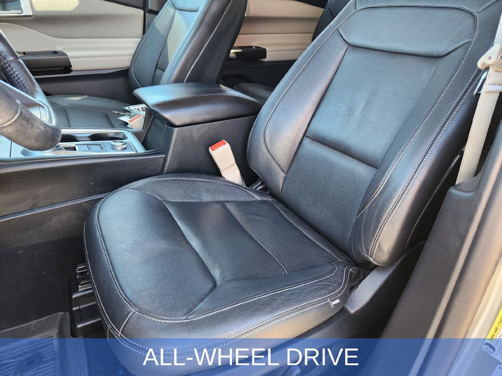 Used 2020 Ford Explorer XLT w/ Comfort Package AWD/4WD image 17