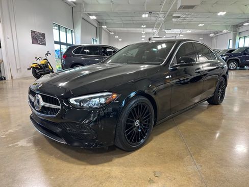Used 2022 Mercedes-Benz C 300 4MATIC Sedan image 3