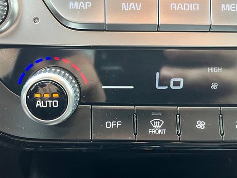 Used 2024 Kia Telluride S AWD/4WD image 6