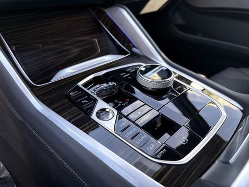 Certified 2025 BMW X6 xDrive40i image 28