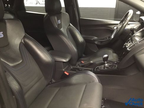 Used 2016 Ford Focus RS image 33