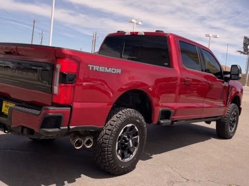 Used 2026 Ford F350 Platinum w/ Tremor Off-Road Package AWD/4WD image 9