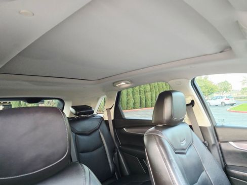 Used 2017 Cadillac XT5 Luxury w/ Driver Awareness Package image 25