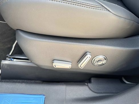 New 2025 Lincoln Nautilus Premier w/ Equipment Group 102A image 12