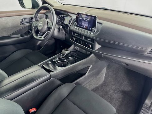 Used 2023 Nissan Rogue S FWD image 34