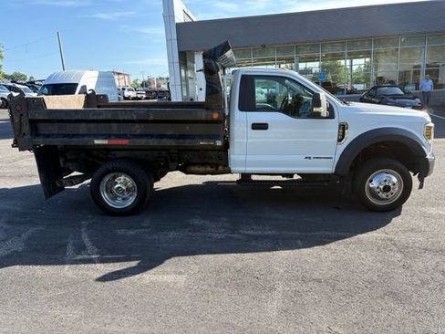 Used 2019 Ford F550 4x4 Regular Cab Super Duty image 2