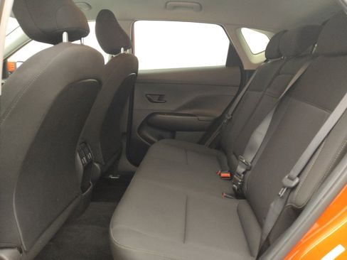 Used 2025 Hyundai Kona SEL image 18