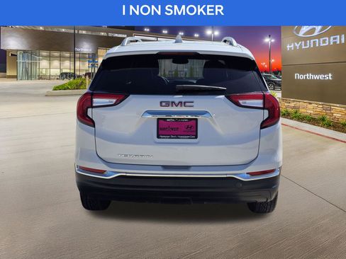 Used 2022 GMC Terrain SLT image 8