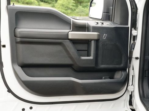 Used 2019 Ford F150 Raptor w/ Equipment Group 801A Mid image 14