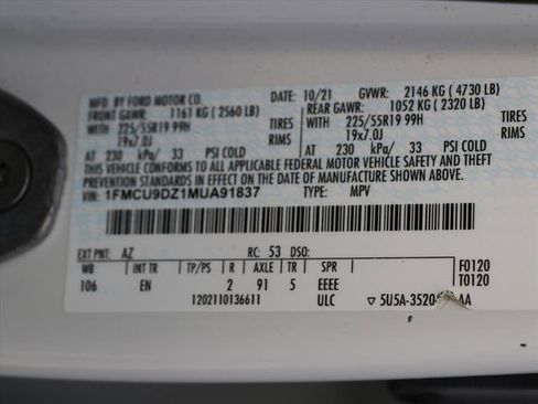 Used 2021 Ford Escape Titanium image 31