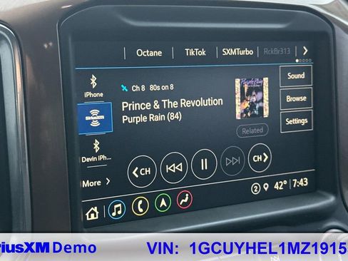 Used 2021 Chevrolet Silverado 1500 High Country w/ Technology Package image 28