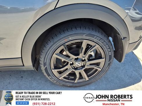 Used 2023 Nissan Kicks SR FWD image 24