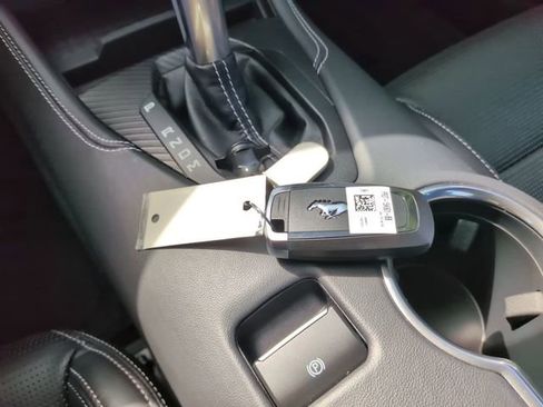 Used 2024 Ford Mustang GT Premium image 31