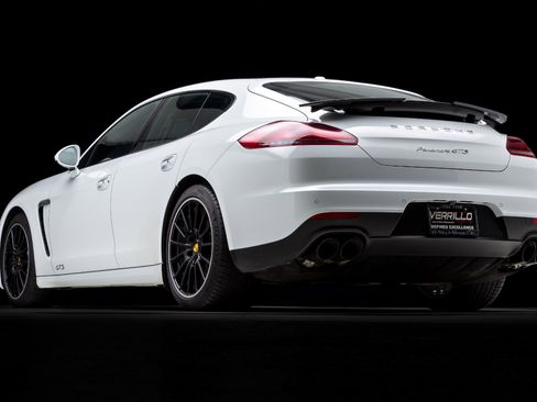 Used 2016 Porsche Panamera GTS image 8