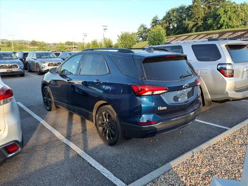 Used 2022 Chevrolet Equinox RS w/ LPO, Floor Liner Package FWD image 3