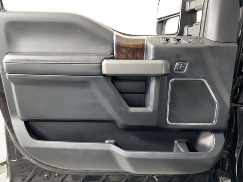 Used 2017 Ford F250 Platinum w/ Platinum Ultimate Package image 11